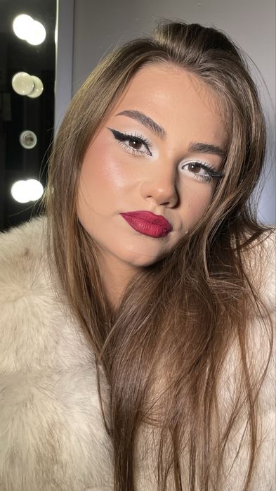 Machiaj profesional constanta!