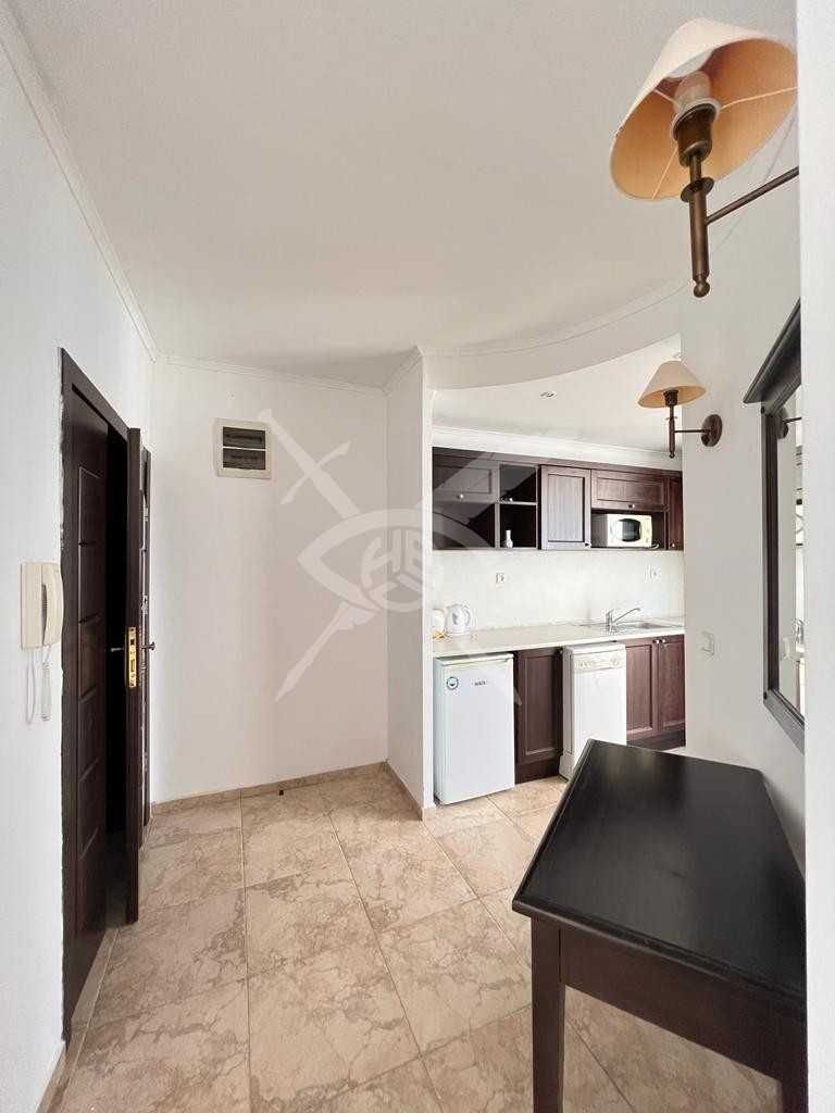 Продава се Тристаен апартамент в Обзор - 236 кв.м за 1000 €/кв.м - Снимка #1
