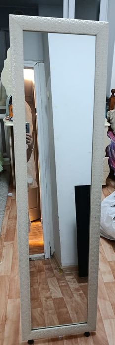 Зеркало напольное