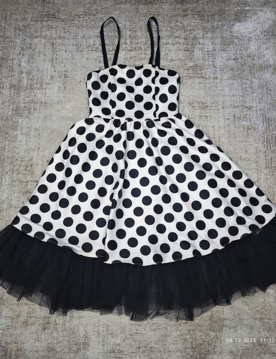 Шикарное платье на девочку 7-10 лет