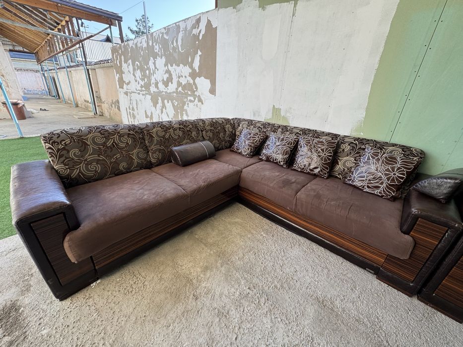 Продам Г-Образный диван б/у