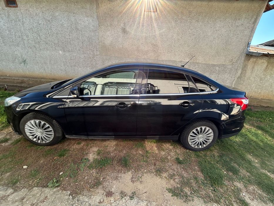 Ford Focus Ford Focus TDCi 1,6, 2013 xenon, Sony