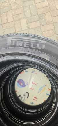 Продам шины резину Pirelli 235/55/20