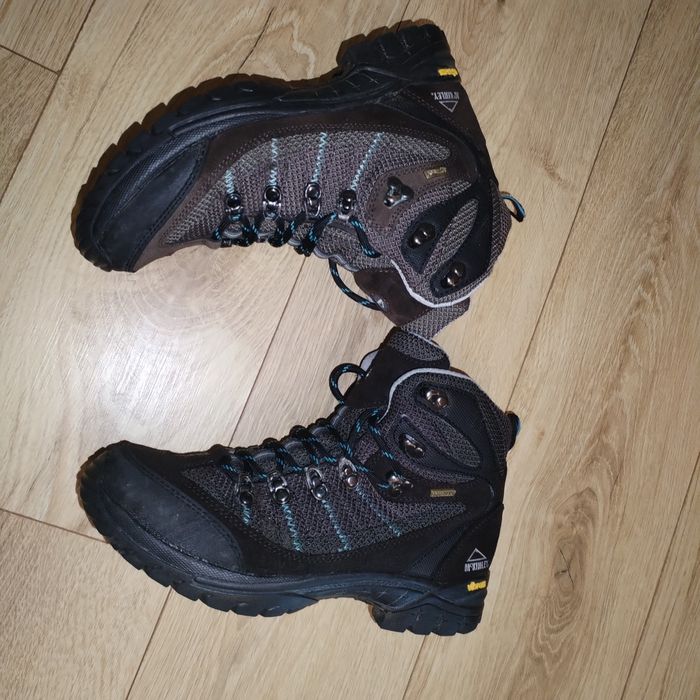 Bocanci iarna McKinley nr.40