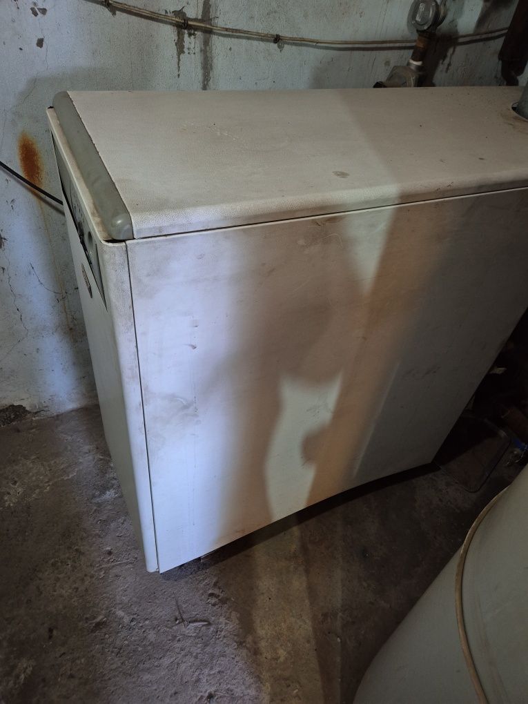 Продам напольный газовый котёл Fondital (Италия) 80 квт
