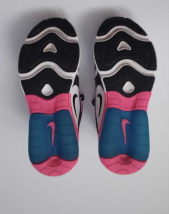 Adidadi NIKE AIR MAX 200, mărimea 37,5