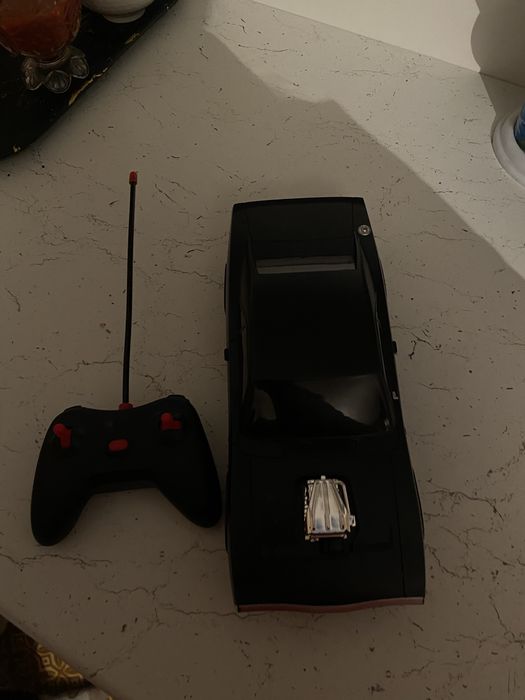 Машина с пультом рабочий