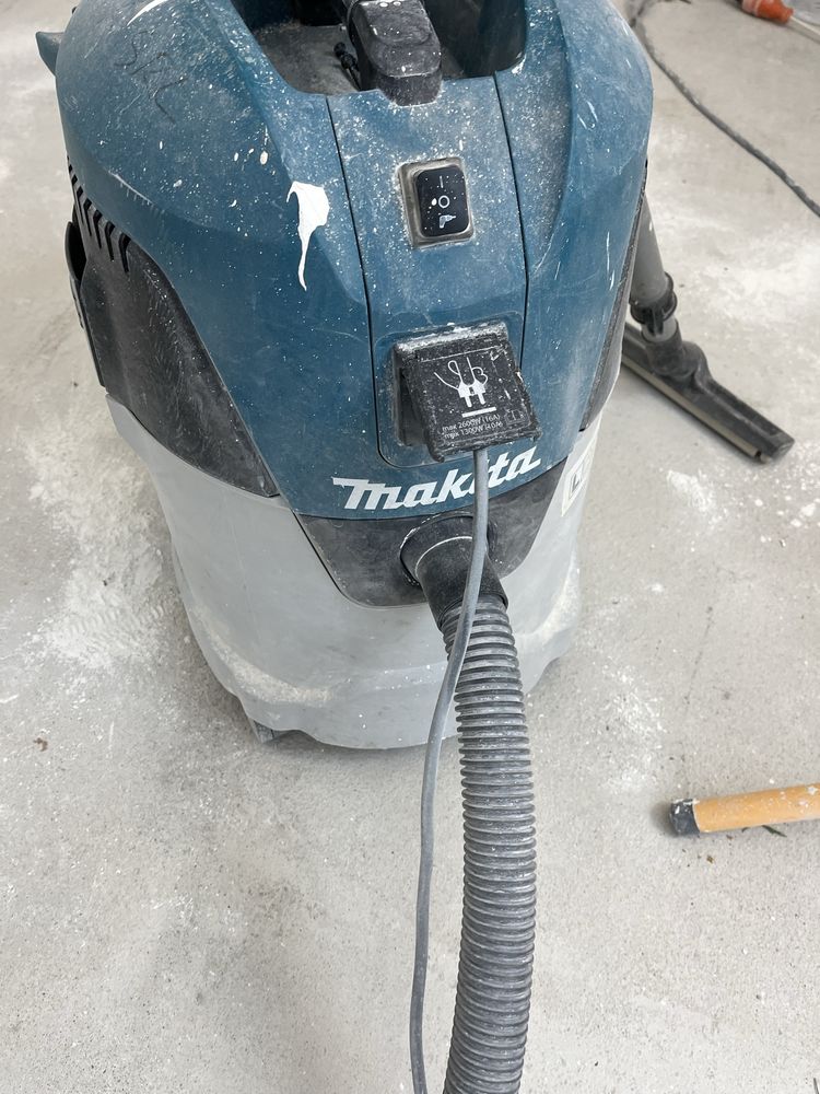 Aspirator makita VC25