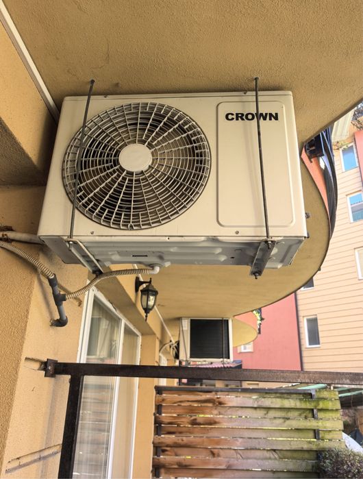 Продавам работещ климатик CROWN
