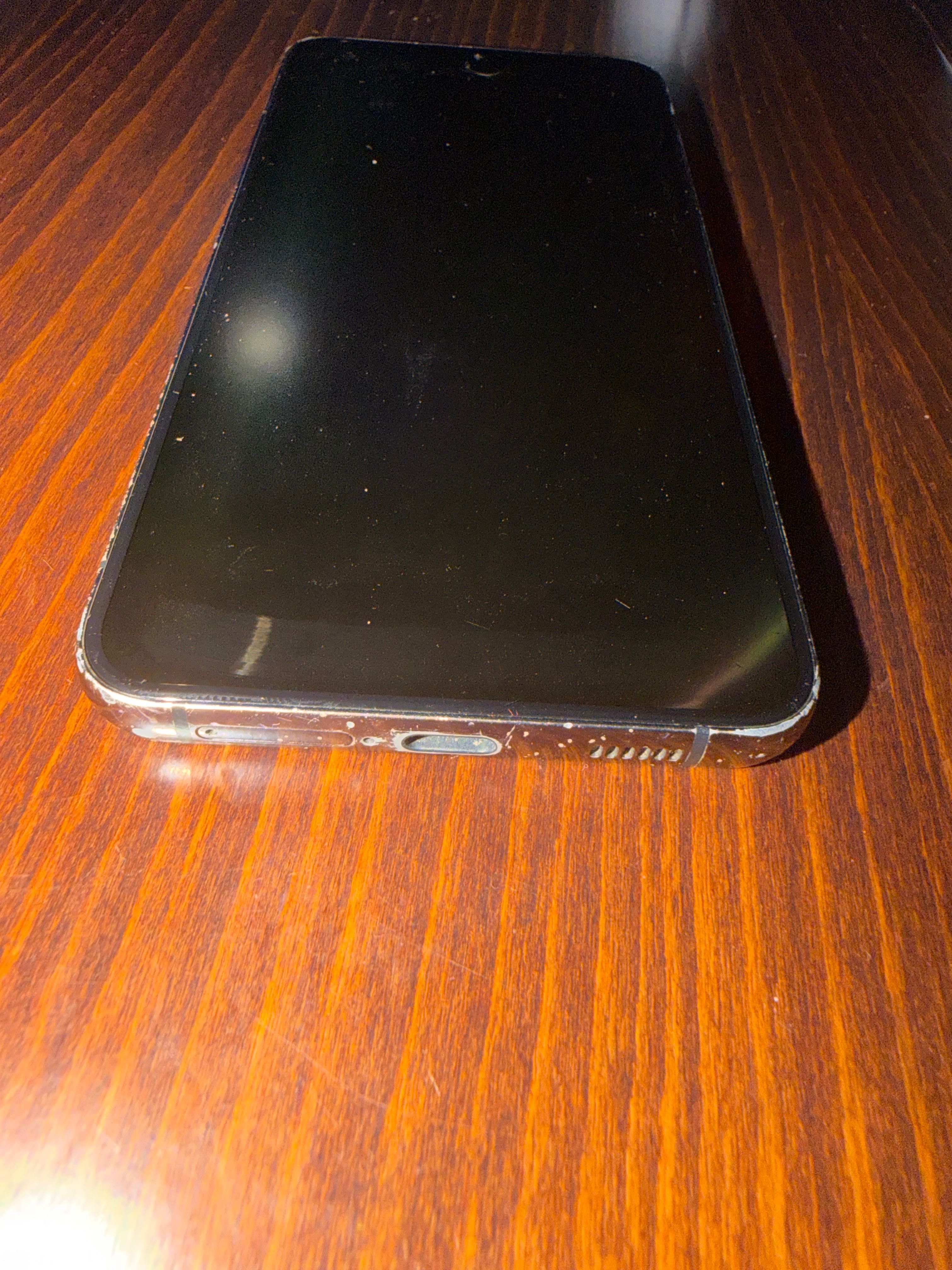 Продавам Samsung S 22+