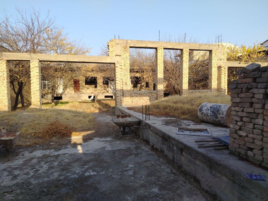 Участок 6.3 соток мажнунтол пост Рохат не доезжает