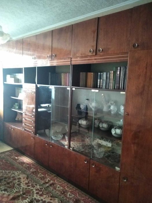 Стенка в гостиную