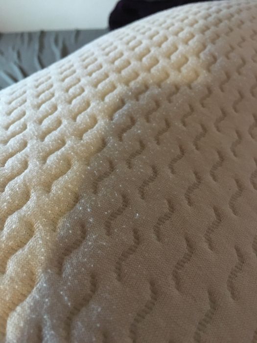 Wellpur Stryn възглавница с OEKO-Tex регулируема, мемори пяна