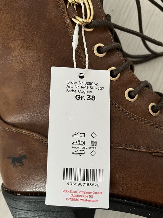 Боти Mustang с етикет