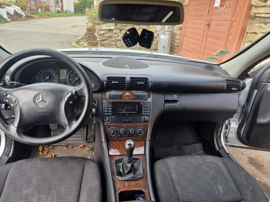 Mercedes c180 1.8 143 коня
