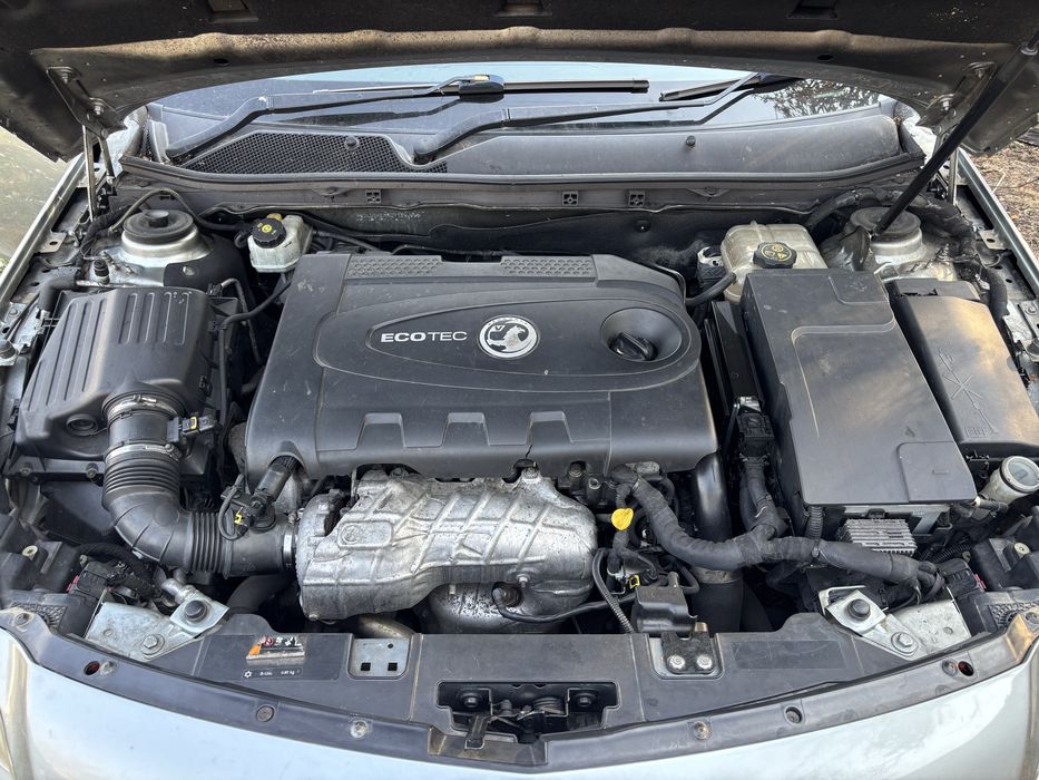 Dezmembrez opel insignia 2.0 cdti 118kw 160 cp eco 2012