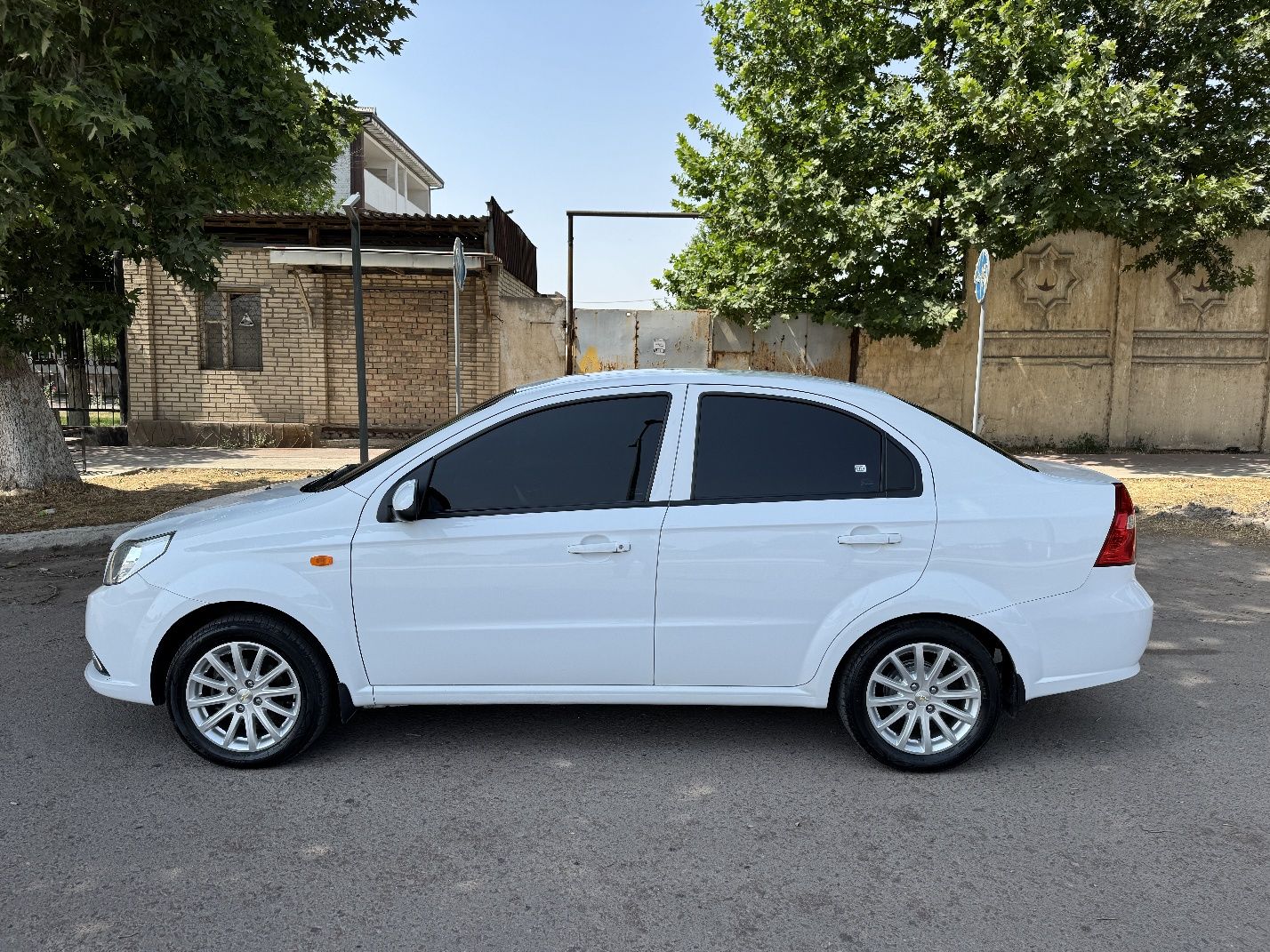 Nexia 3 Sotladi srochno