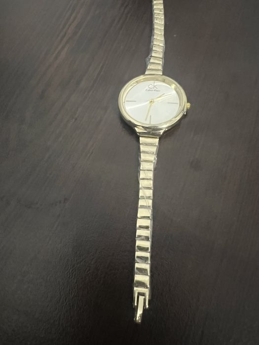 Дамски часовник златист Calvin Klein