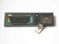 Calculator retro din anii '80 Amstrad CPC 464 + casetă cu joc