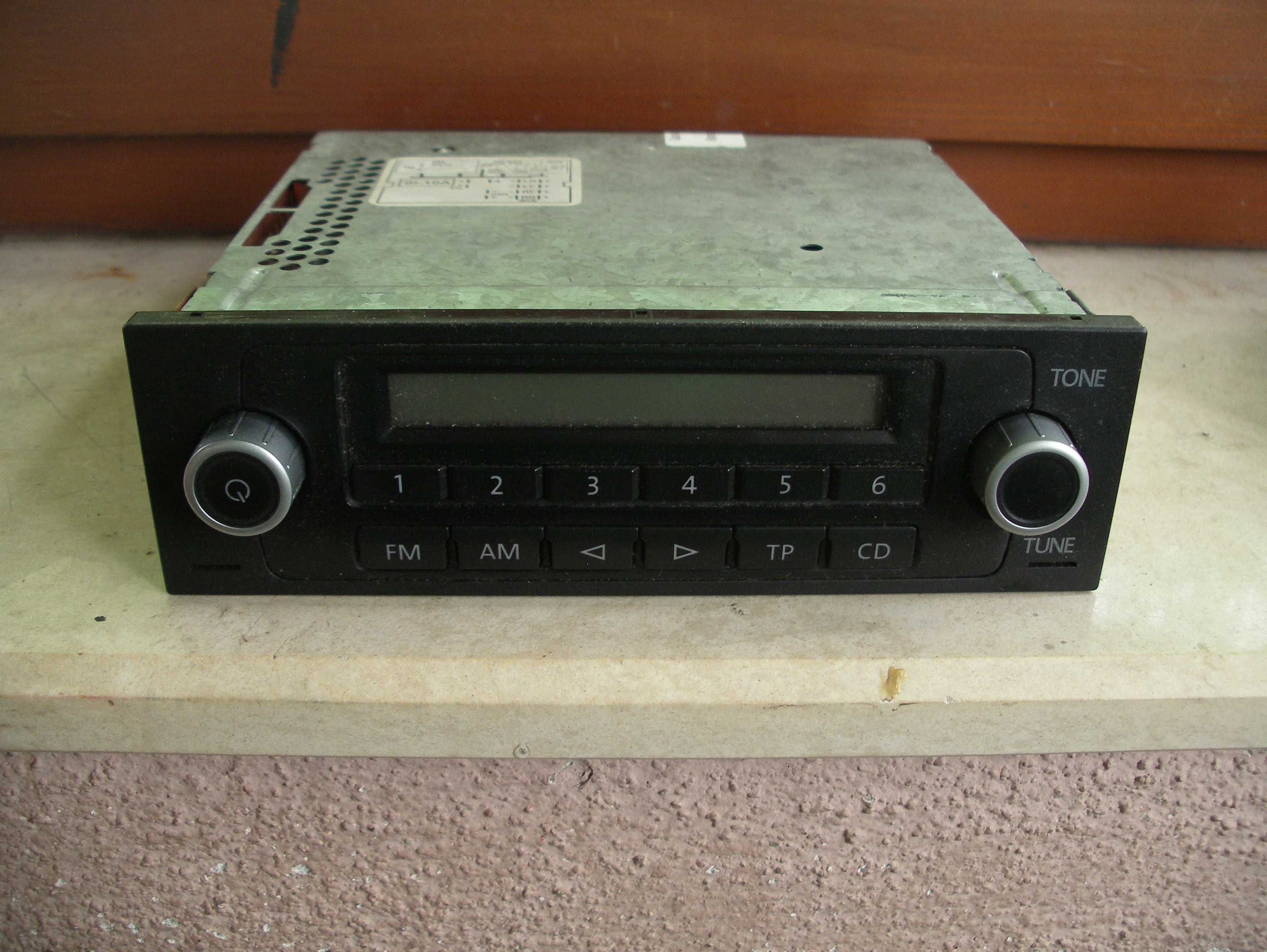 Радио и конзола за бус фолксваген Т5 WV T5