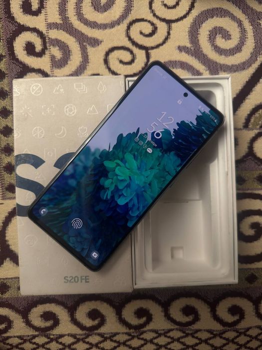 Samsung S20 FE satiladi!