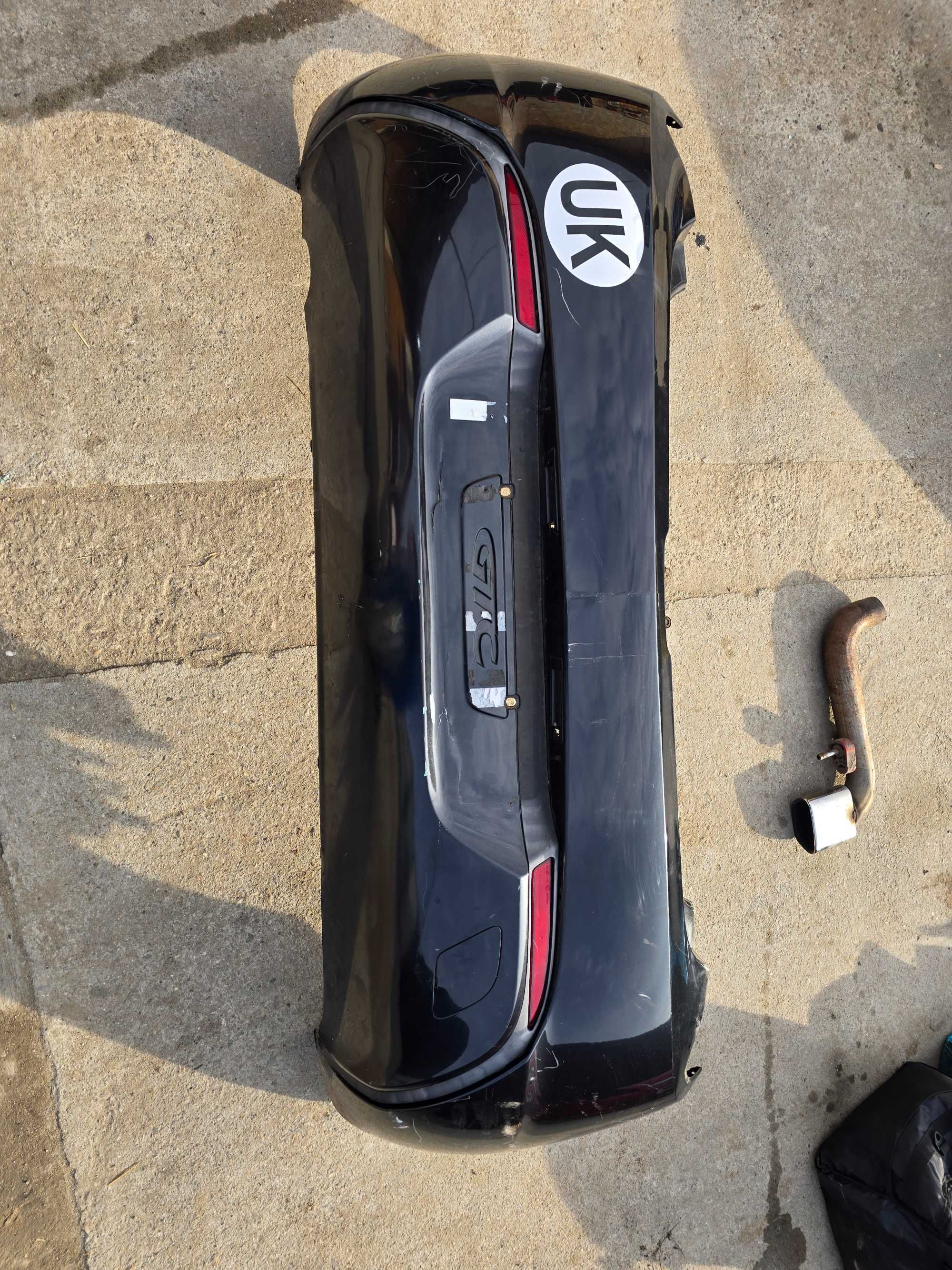 Bara Spoilar Opel ASTRA j GTC 2015 Spate.