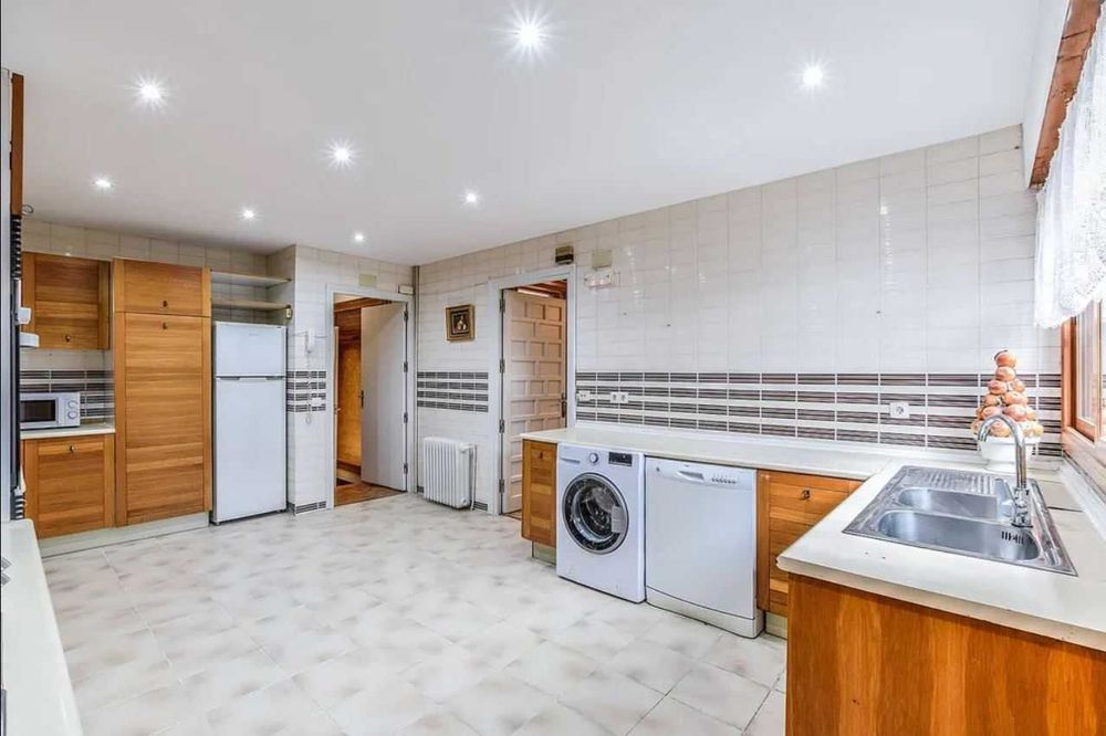 Vila 5 camere de inchiriat - Petreceri, majorate, craciun, revelion