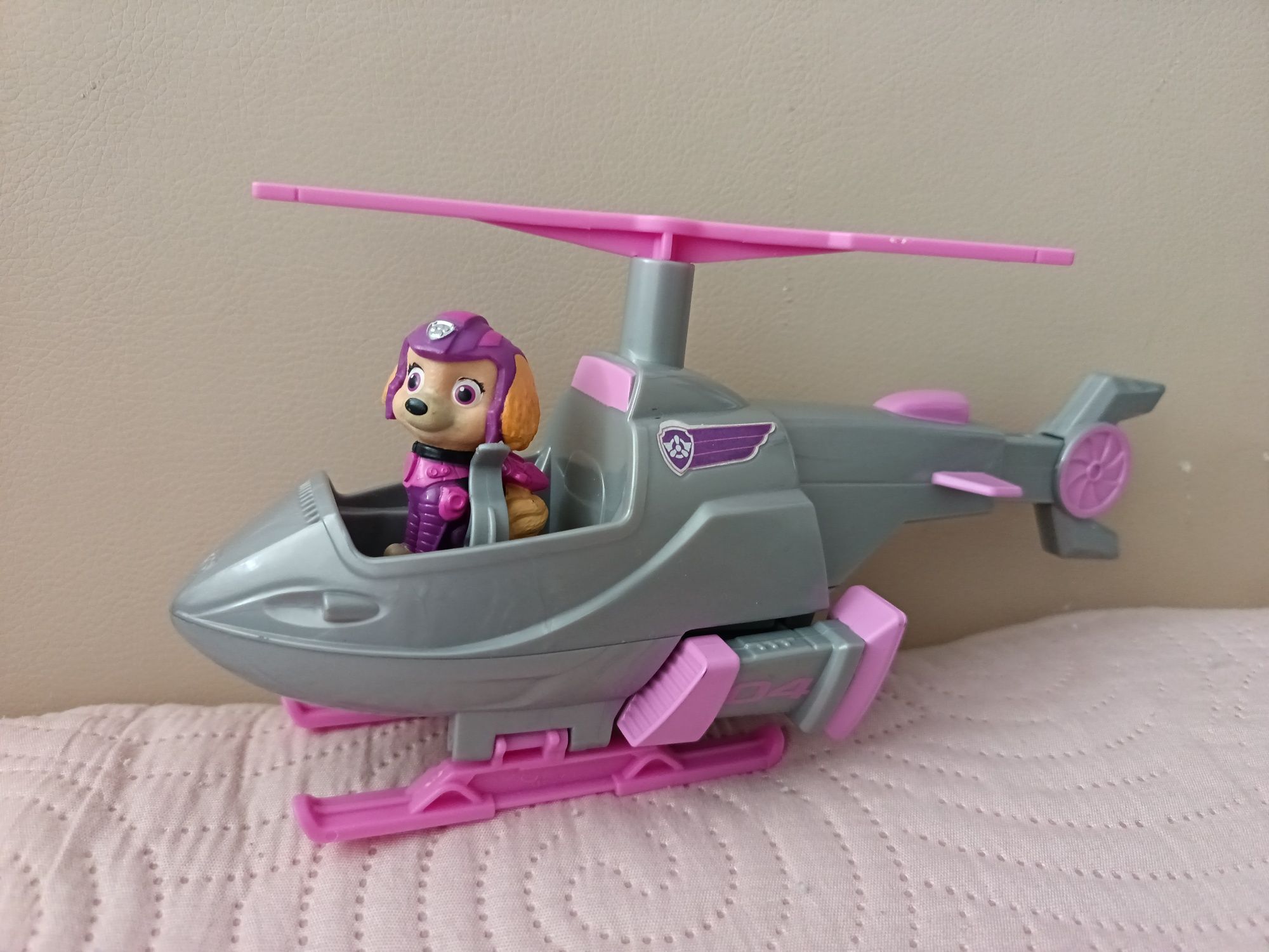 Vând elicopterul lui Sky din Paw Patrol în stare perfectă