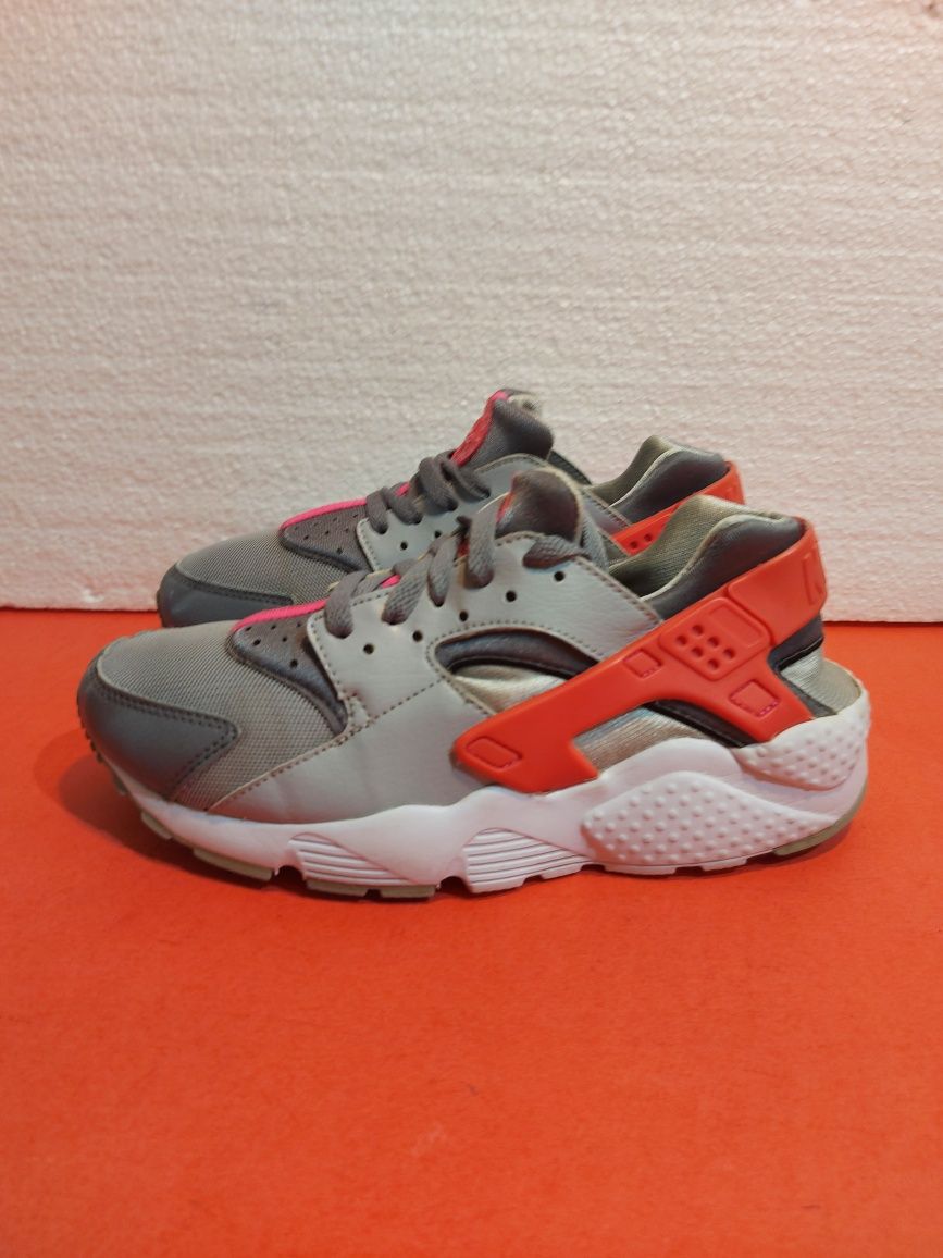 Nike Huarache  номер 38  Оригинални маратонки