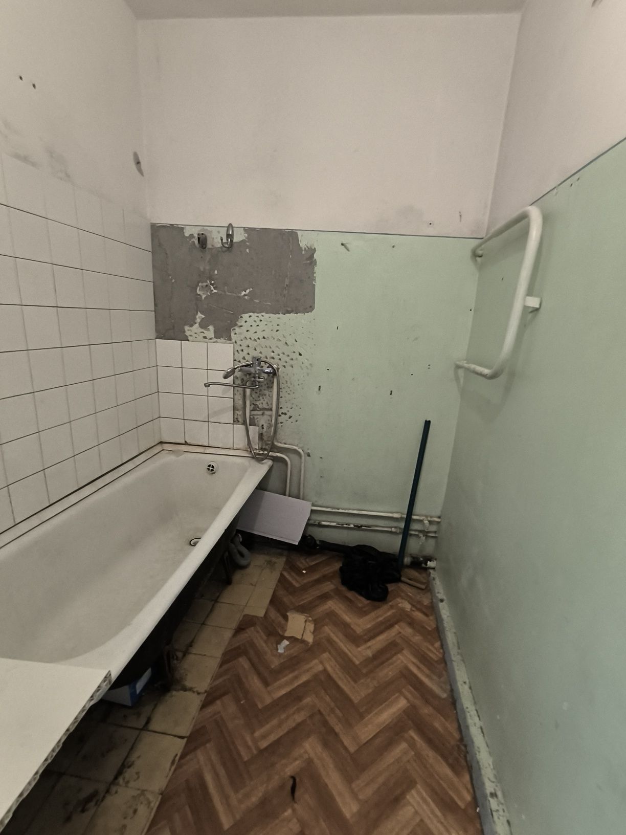 3 х ком квартиру Сергели 16. 4/5 без обстановки пустая балкон 2 х6