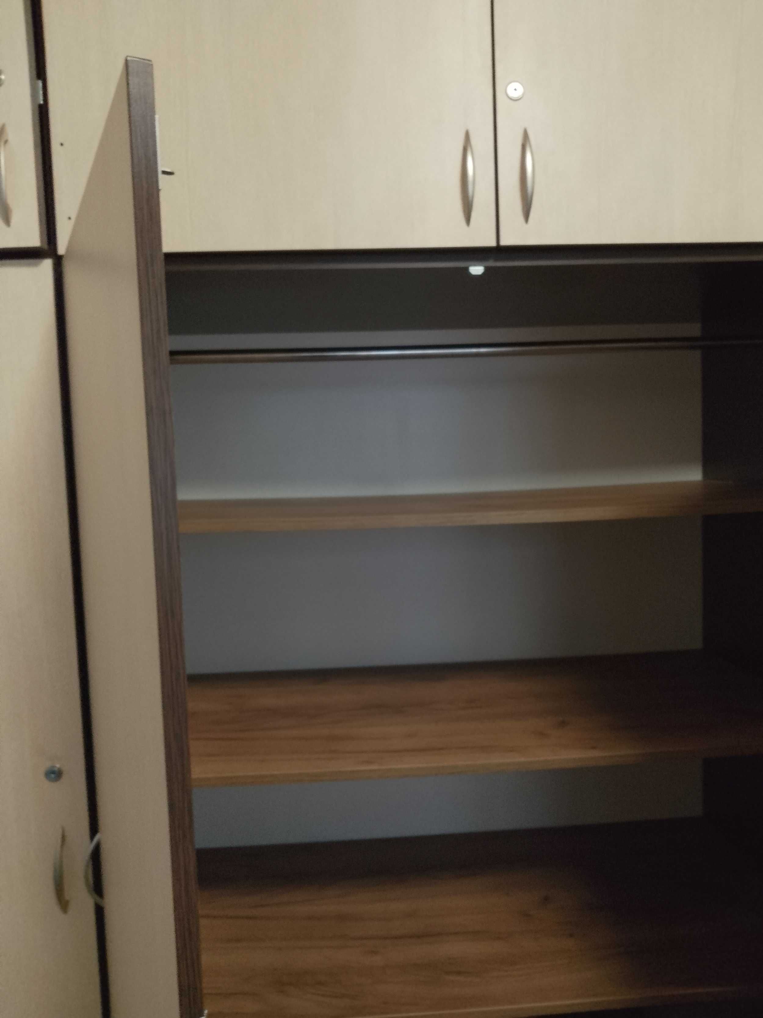 IKEA ГАРДЕРОБ шир. 180см. х височ. 230см.