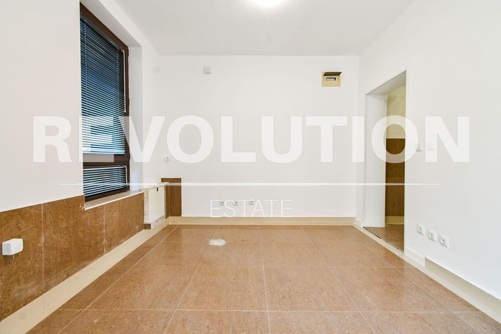 Двустаен апартамент в кв. Бояна