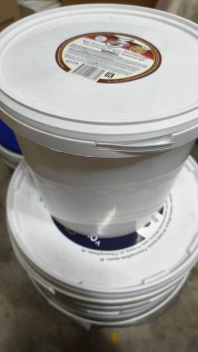 Продам б/у ведра