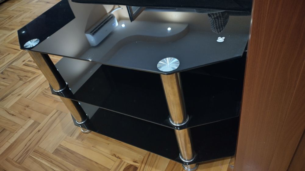 Стъклена ТВ, Аудио маса