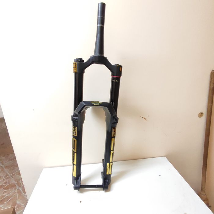 Rockshox Zeb 170mm charger 3, buttercup shaft.