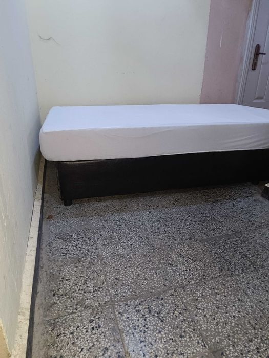 френска спалня и матрак двулицев