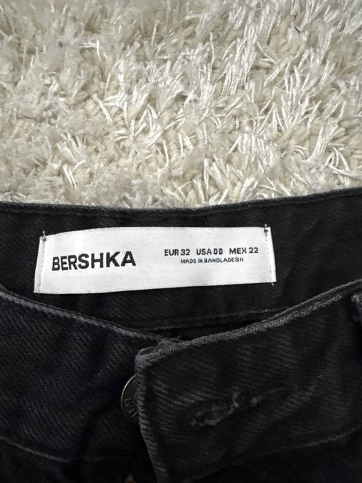 широки дънки от bershka