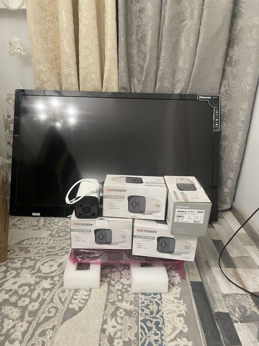 ПРОДАЮ: Комплект видеонаблюдения (5 камер + регистратор + ТВ 80”)