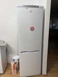 Продам холодильник Indesit (б/у). Б/у. 40.000 тг