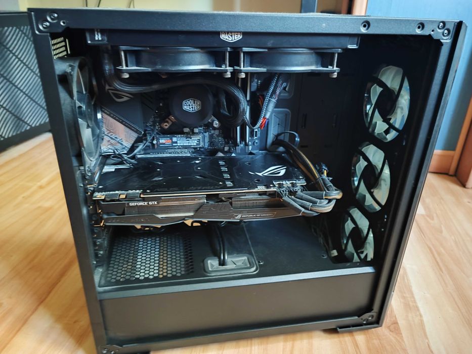 Настолен компютър - i7 9700K, GTX  1080ti