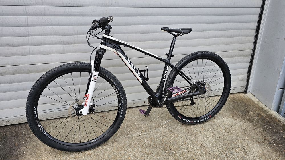 Карбонов Canyon 29"
