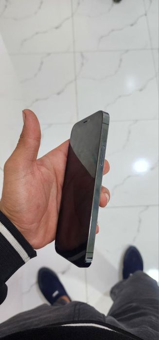 Iphone 12 pro srochni sotilad
