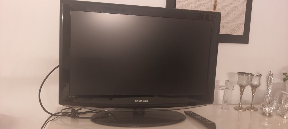 Televizor Samsung diagonala 81 cm