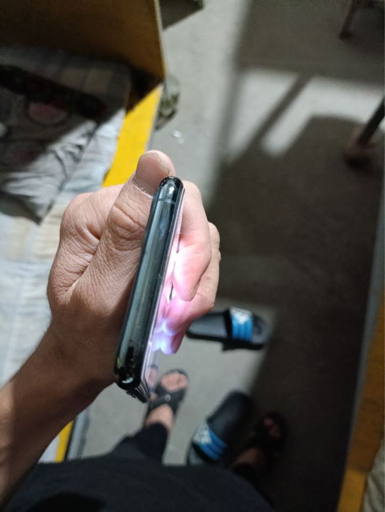 Iphone 11 pro yaxshi holatda