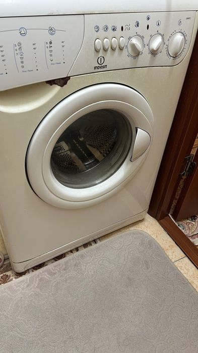 Стиральная машина Indesit