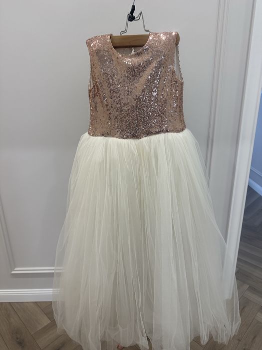 Платье пышное нарядное