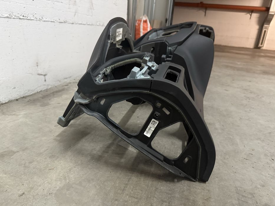 Арматурно табло оригинално за Volvo XC90 2 (2015 - 2019)