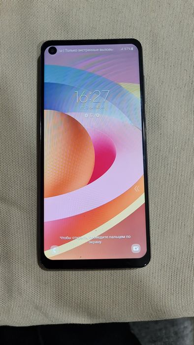 Продаётся 4 телефона MI 9T на Redmi not 11 Redmi not 5 Samsung A21S