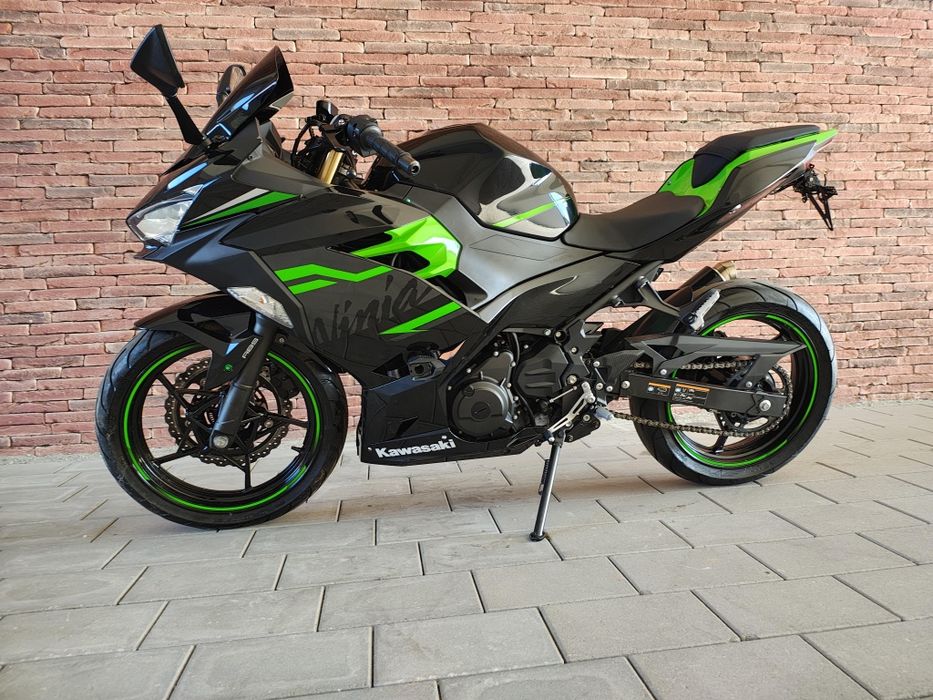 Kawasaki NINJA 400, A2 Full LED, Akrapowic
