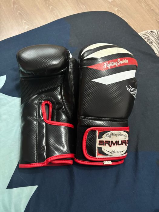 Manusi de box + bandaje